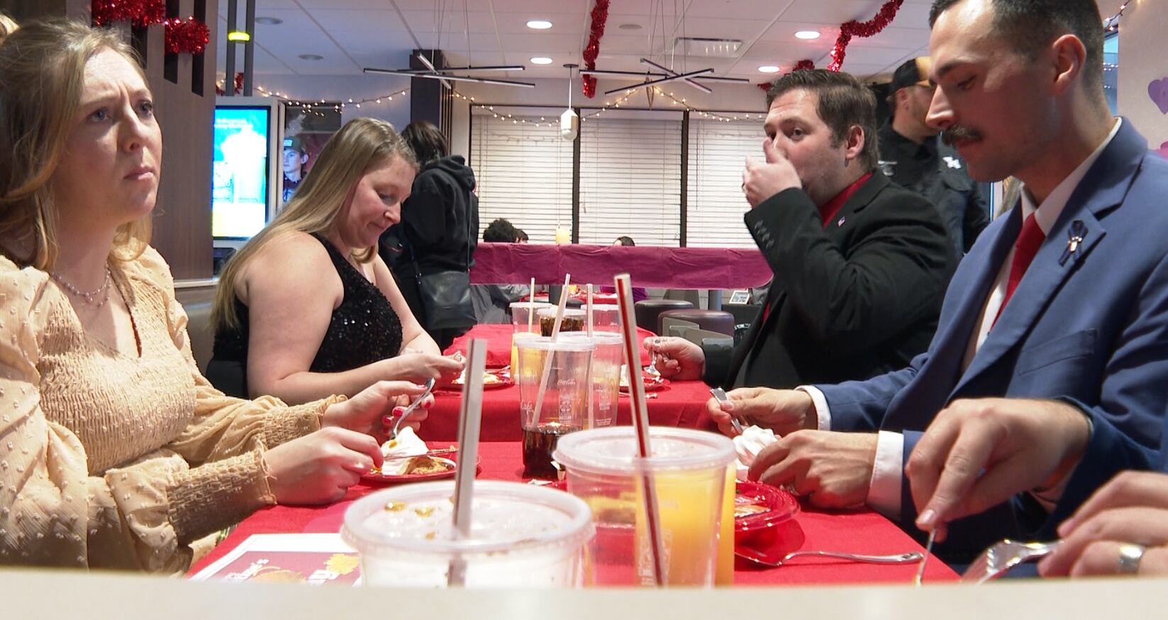 Candlelit Dinner at McDonald's - Vimarsana News