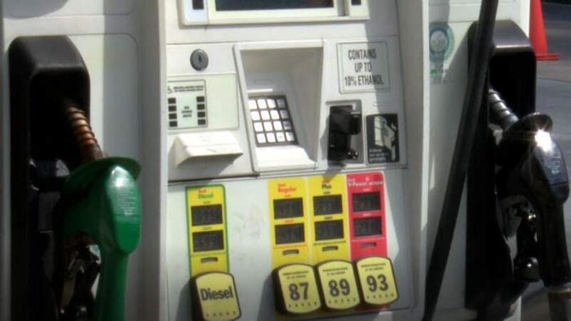 The top 10% of stations in the country average $5.45 per gallon, while the bottom 10% average...