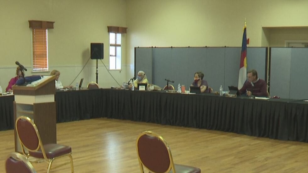 Town leaders discuss budget, new clinic proposal